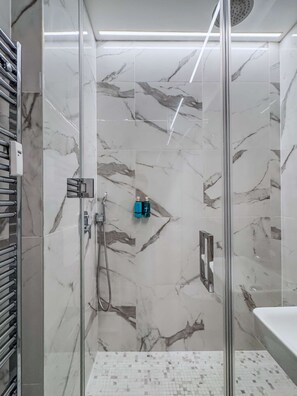 Unclassified image, 4 of 29, button