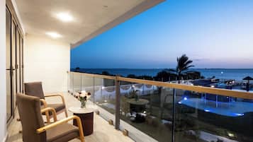 Suite Room With Sea View | Pemandangan balkon