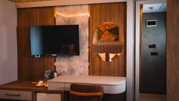 Frette Italian sheets, premium bedding, Select Comfort beds