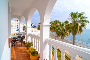 Outdoor dining - Stella Maris Beachfront 2J by Casasol (Nerja)