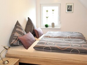 2 soverom, strykejern/-brett, wi-fi (inkludert) og sengetøy