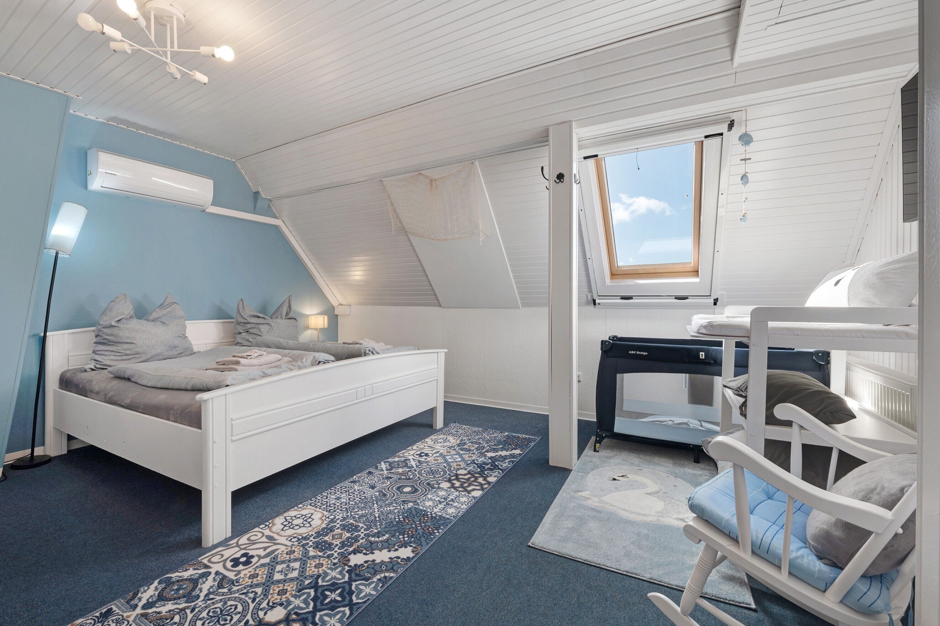 3 bedrooms, iron/ironing board, free WiFi, bed sheets