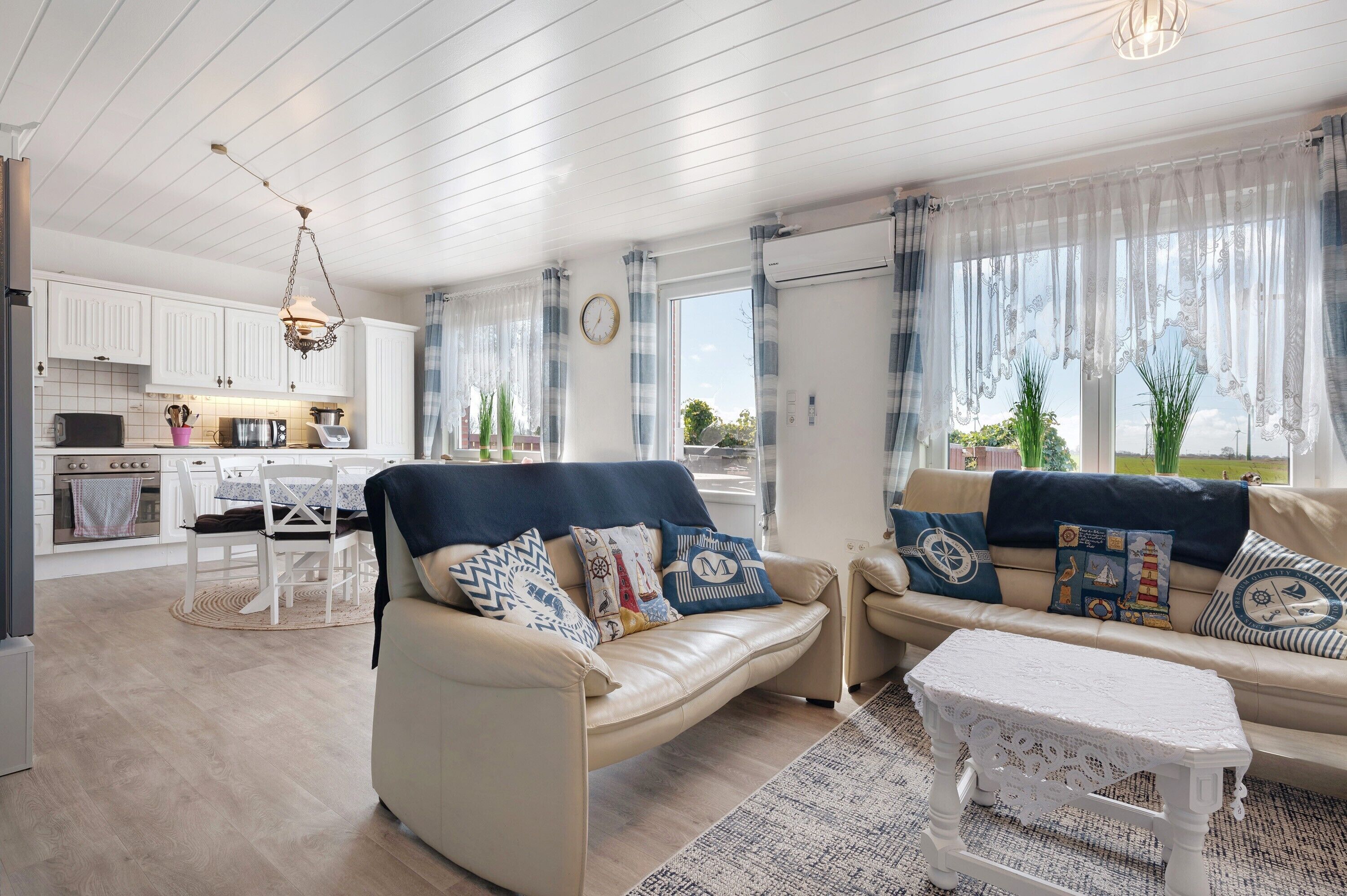 Fernseher, Tischtennisplatte