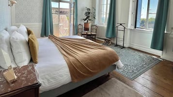 Ropa de cama de alta calidad y cortinas blackout