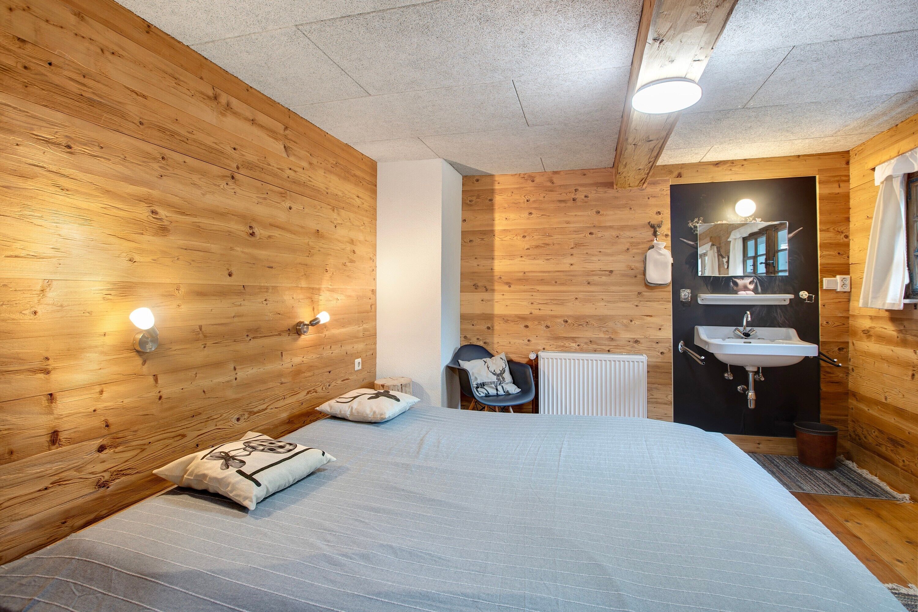 5 bedrooms, free WiFi