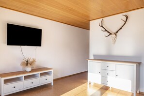 Interior - Apartment 'Stilletal' with Private Terrace, Private Garden and Wi-Fi (Springstille)