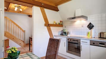 Kühlschrank, Ofen, Herdplatte, Geschirrspüler