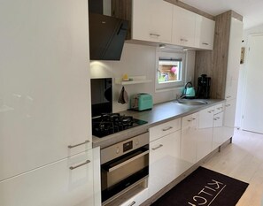 Classic House, 2 Bedrooms | Living room - Furnished Chalet Sint Maartenszee (Sint Maartensvlotbrug)