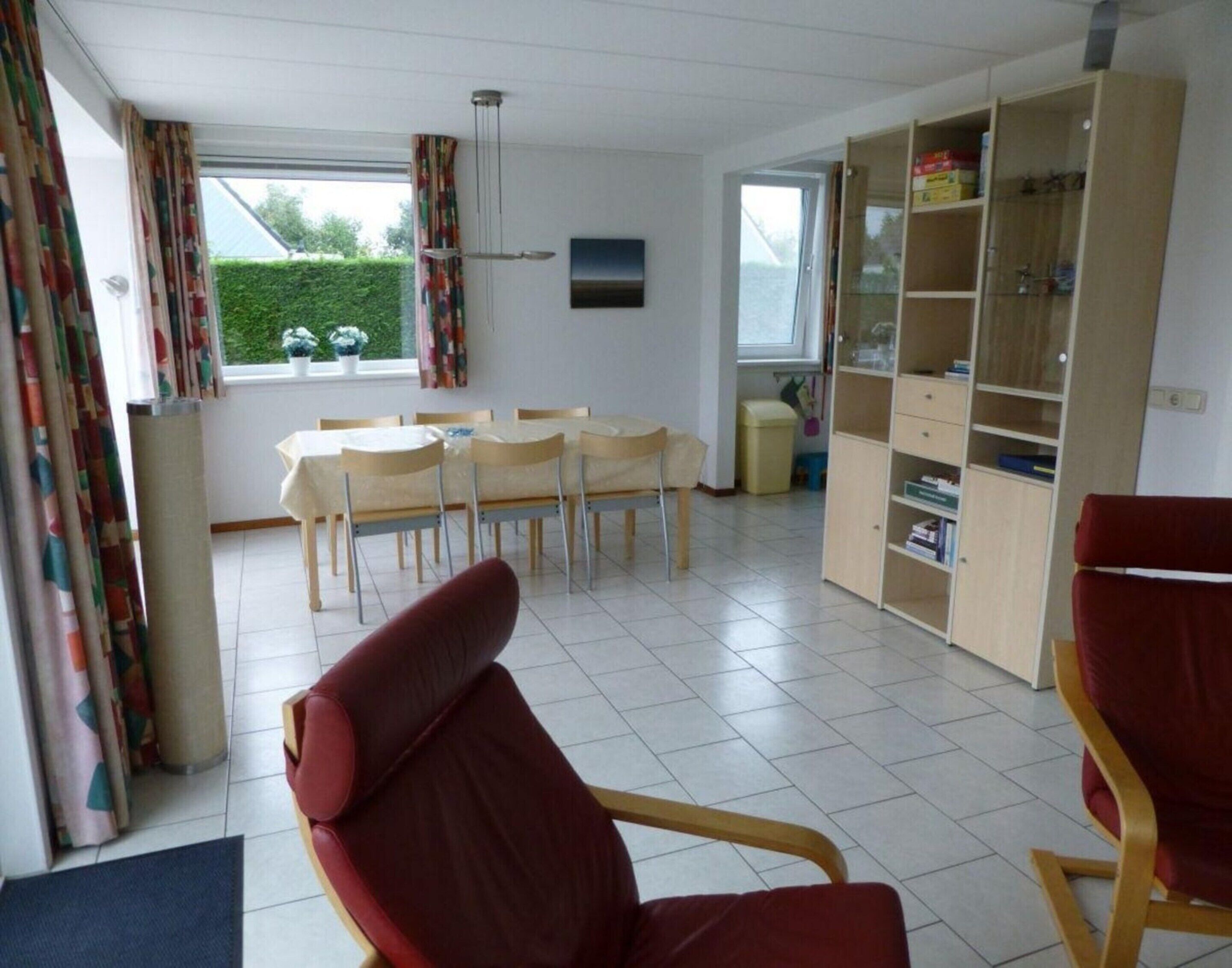 12 bedrooms, bed sheets