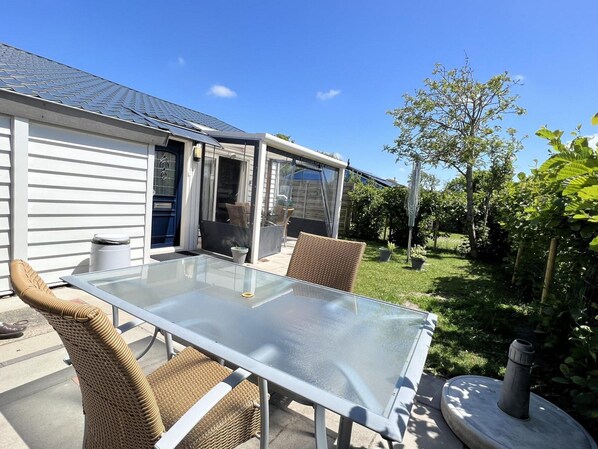 Comfort House, 2 Bedrooms | Balcony