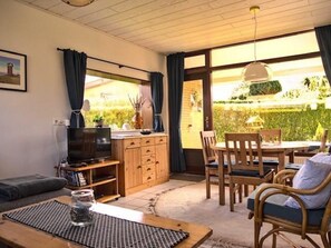 Hus – elite, 2 soverom | Oppholdsrom | DVD-spiller