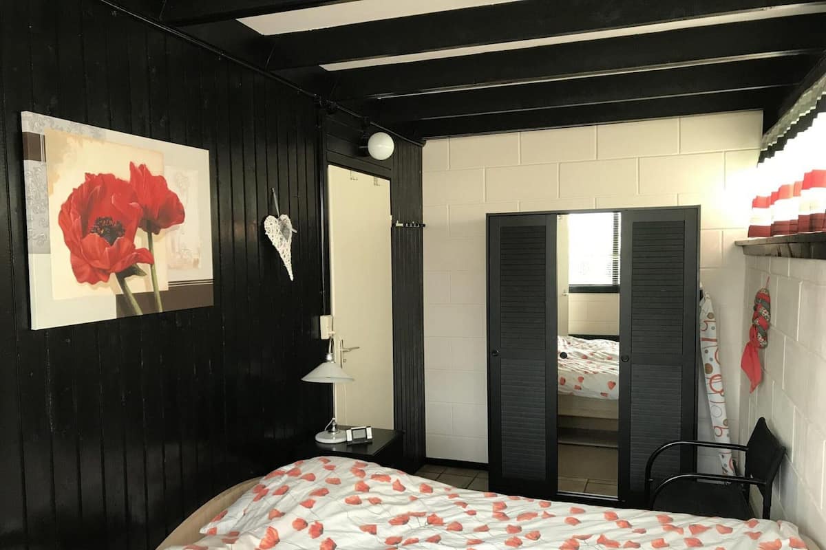 Deluxe House, 2 Bedrooms | 13 bedrooms, individually furnished