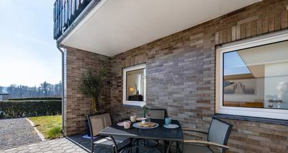 Apartment 'Frank' with Lake View, Private Terrace and Wi-Fi