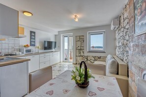 Familienapartment, 1 Schlafzimmer (Apartment Jakara 2) | Eigene Küche