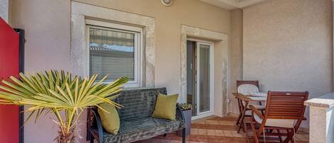 Familienstudio (Apartment Jakara 1) | Speisen im Freien