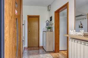 Family House, Multiple Bedrooms (Jakara Sweet Escape 5) | Interior