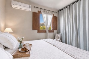 Standard Apartment, Multiple Bedrooms (Dimora Acquamarina) | 1 bedroom, free WiFi, bed sheets