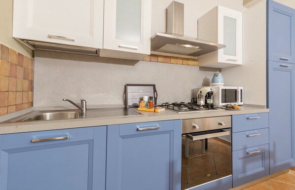 Standard Apartment, Multiple Bedrooms (Dimora Ametista) | Private kitchen