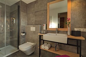 Comfort Double Room | Bathroom