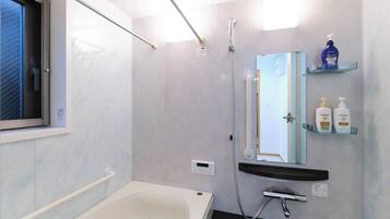 Apartment, Non Smoking (A,5PAX) | Bathroom | Combined shower/bathtub, hair dryer, towels, shampoo