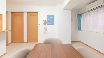 Apartment, Non Smoking (A,5PAX) | Living area