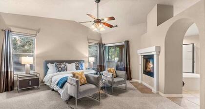 BNEW 6BR Postmodern 3k+sqft. Home in ABQ w/ Pool!