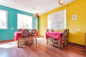 Restaurant - Fabhotel Aarogya Residency (Rishikesh)