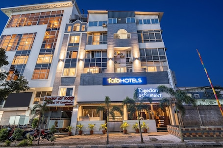 Exterior. FabHotel Royal N Comforts