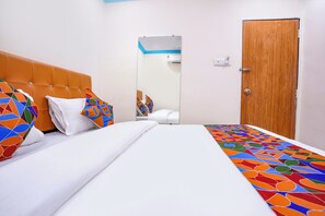 Egyptian cotton sheets, premium bedding, in-room safe