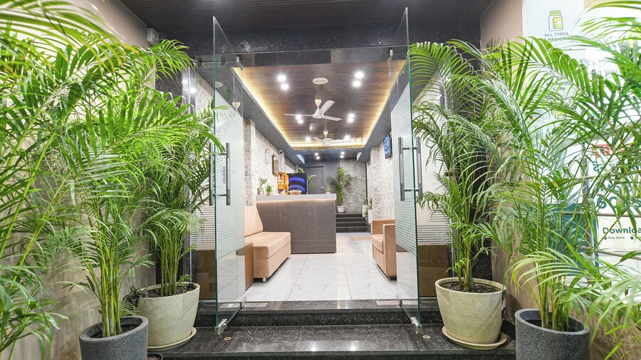 Fabhotel Avinya
