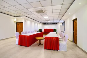 Meeting facility - Fabhotel Prestige (Guirim)