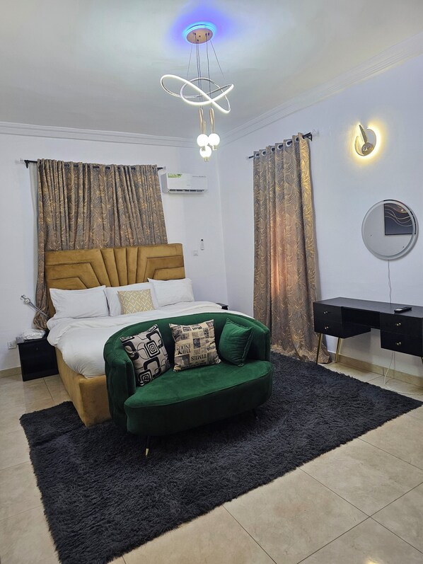 2 bedrooms, WiFi, bed sheets