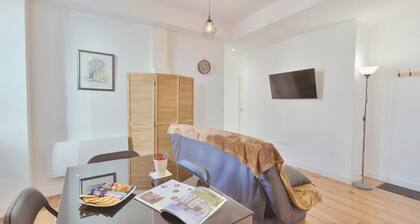 Le Doux Séjour : Charm, Center & Parking (6p)