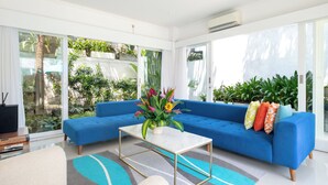 Ảnh chưa phân loại, 2 trong số 25 ảnh, nút