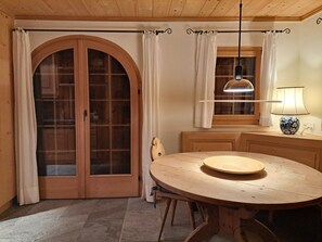 Dining - Charming and Modern Chalet  (Laax Chalet) (Laax)