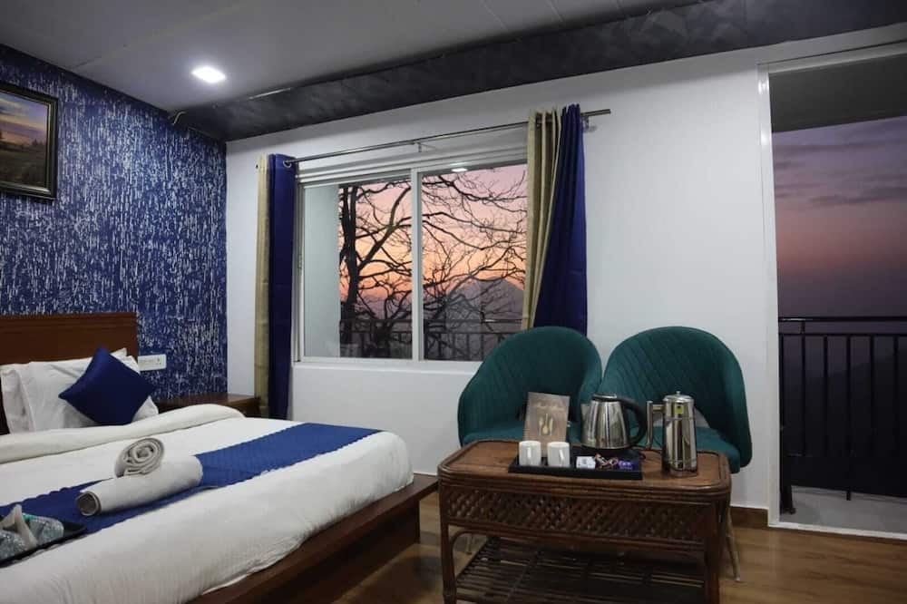 Hotel Everest Highland by Krishiv
