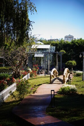 Courtyard - DD Hospitality - May Bach Da Lat (Da Lat)