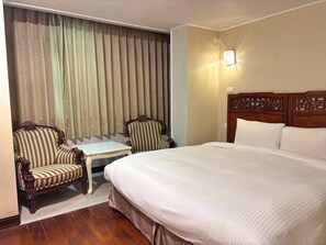 Dobbeltrom – standard | Blendingsgardiner og wi-fi (inkludert)