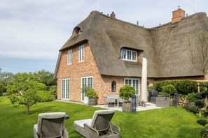 Exterior - "Enjoy unforgettable days at Greta's Hüs on Sylt!" (Sylt / OT Archsum)