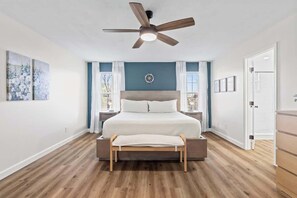 3 bedrooms, iron/ironing board, free WiFi, bed sheets - Tolkien's Tranquil Retreat | Team Joseph Ellen (Jacksonville)