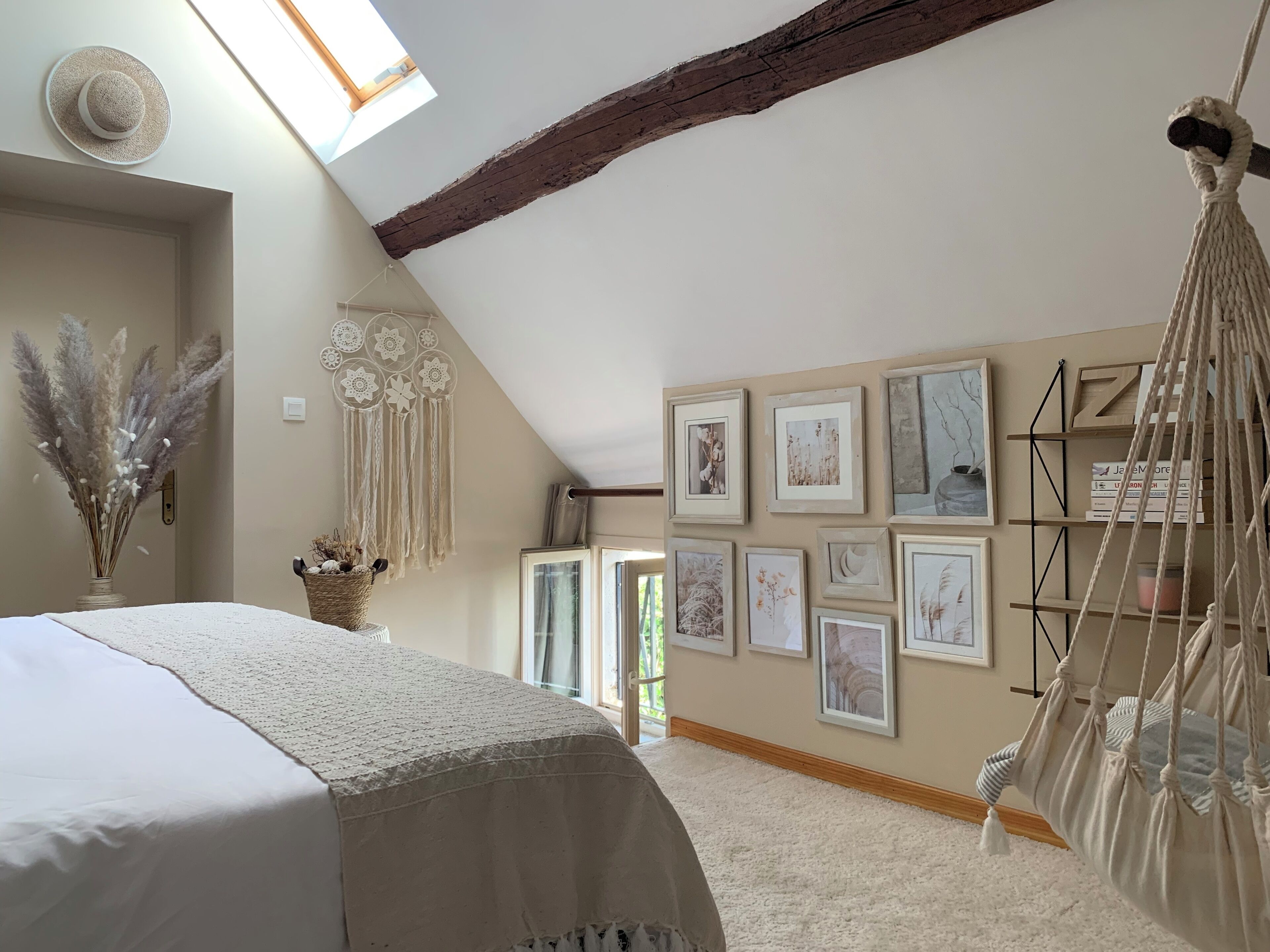 2 habitaciones, tabla de planchar con plancha, wifi y ropa de cama 