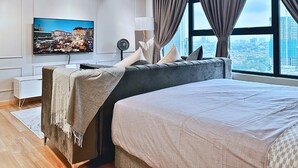 Loft Comfort, 3 kamar tidur, Bebas Asap Rokok, pemandangan kota | Setrika/meja setrika dan Wi-Fi gratis