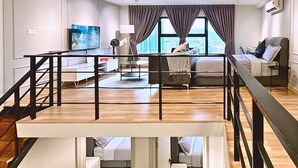 Loft Comfort, 3 kamar tidur, Bebas Asap Rokok, pemandangan kota | Setrika/meja setrika dan Wi-Fi gratis