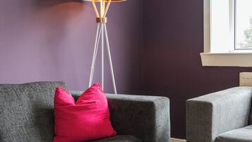 Smart TV, fireplace, video games