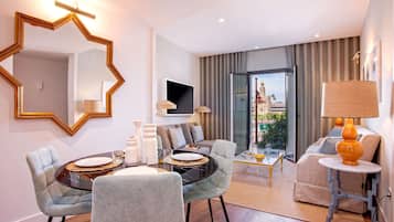 公寓, 河景 (2 Bedrooms) | 房內用餐區