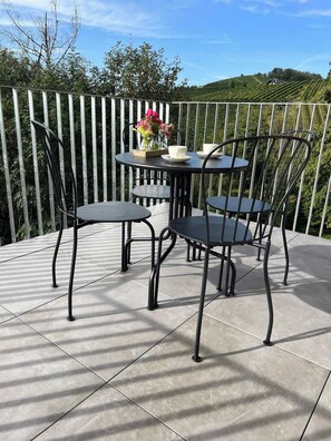 Outdoor dining - living TIMELESS:  Adler Apartments- 3 Wohnungen (Sasbachwalden)