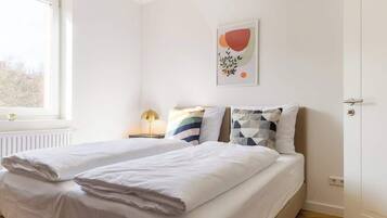 1 bedroom, iron/ironing board, travel cot, WiFi