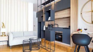 Televisión, oficina