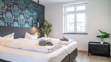 1 bedroom, iron/ironing board, travel cot, WiFi