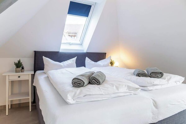 1 bedroom, iron/ironing board, travel cot, WiFi